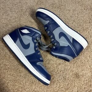 Nike Air Jordan 1 Mid 2012 Retro GEORGETOWN‎ 554725-006 Yankees Size 5Y No Box